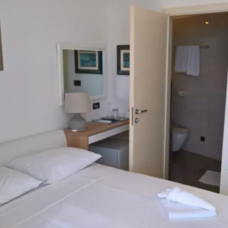 Marina Bay Zenta Luxury 4 Split
