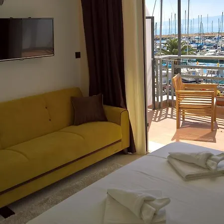 Marina Bay Zenta Luxury 4 4* Split